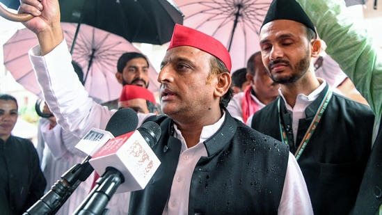 Akhilesh Yadav ने केंद्रीय Budget 2024 को आलोचना की, कहा कि केवल आंध्र प्रदेश और बिहार के लिए विशेष पैकेज क्यों? top coverage