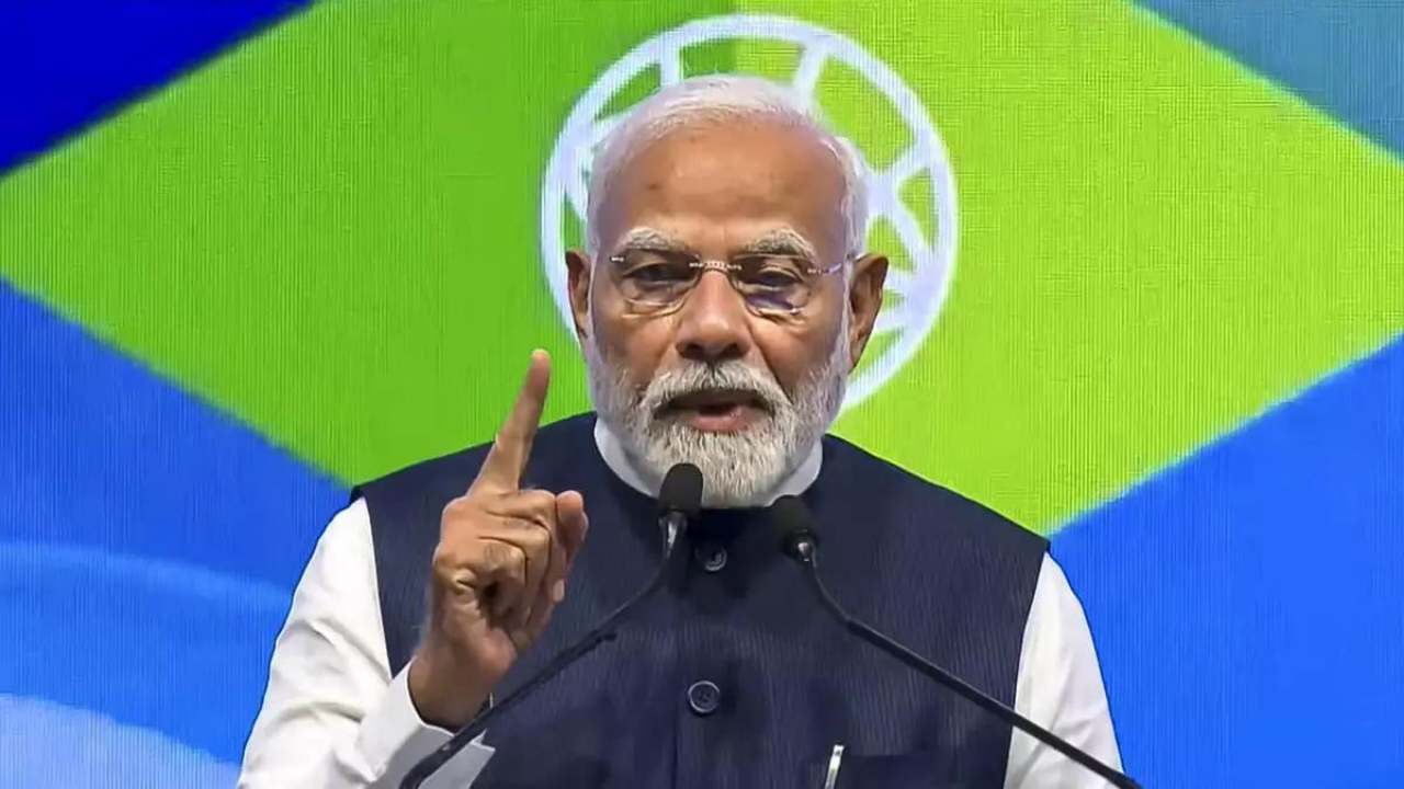 PM मोदी ने वैश्विक कंपनियों को भारत में निवेश करने का आह्वान किया