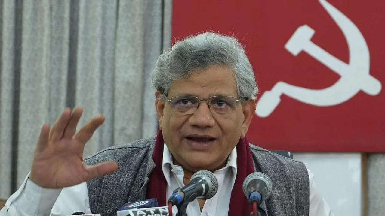 Sitaram Yechury: वामपंथी राजनीति का प्रतीक और CPI(M) की गिरावट के बावजूद प्रभावशाली नेता